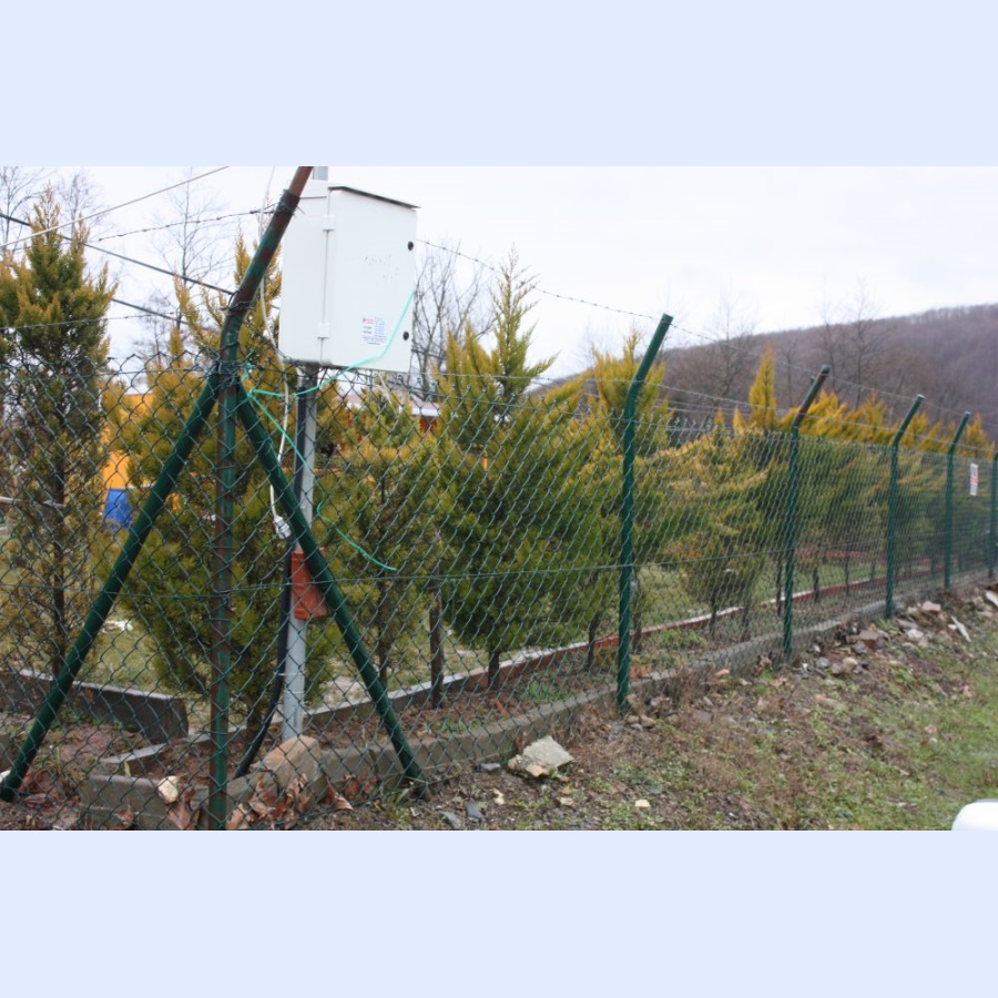 Boru Direkli Tel Çit